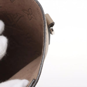 Louis Vuitton Mahina Hina PM M54351 Beige