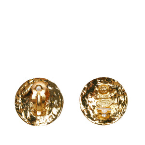 
            
                Load image into Gallery viewer, Chanel CC Clip-On Earrings Gold
            
        