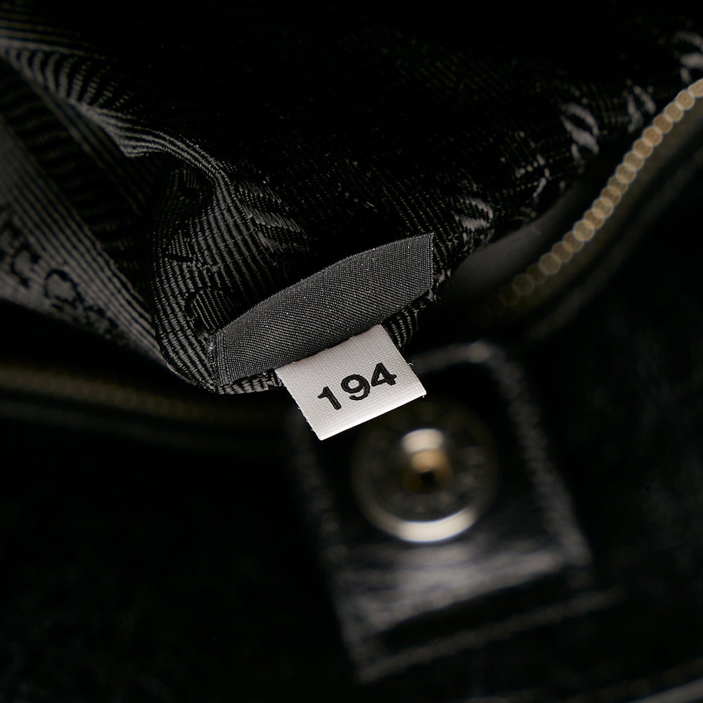 
            
                Load image into Gallery viewer, Prada Tessuto Shoulder Bag Black
            
        