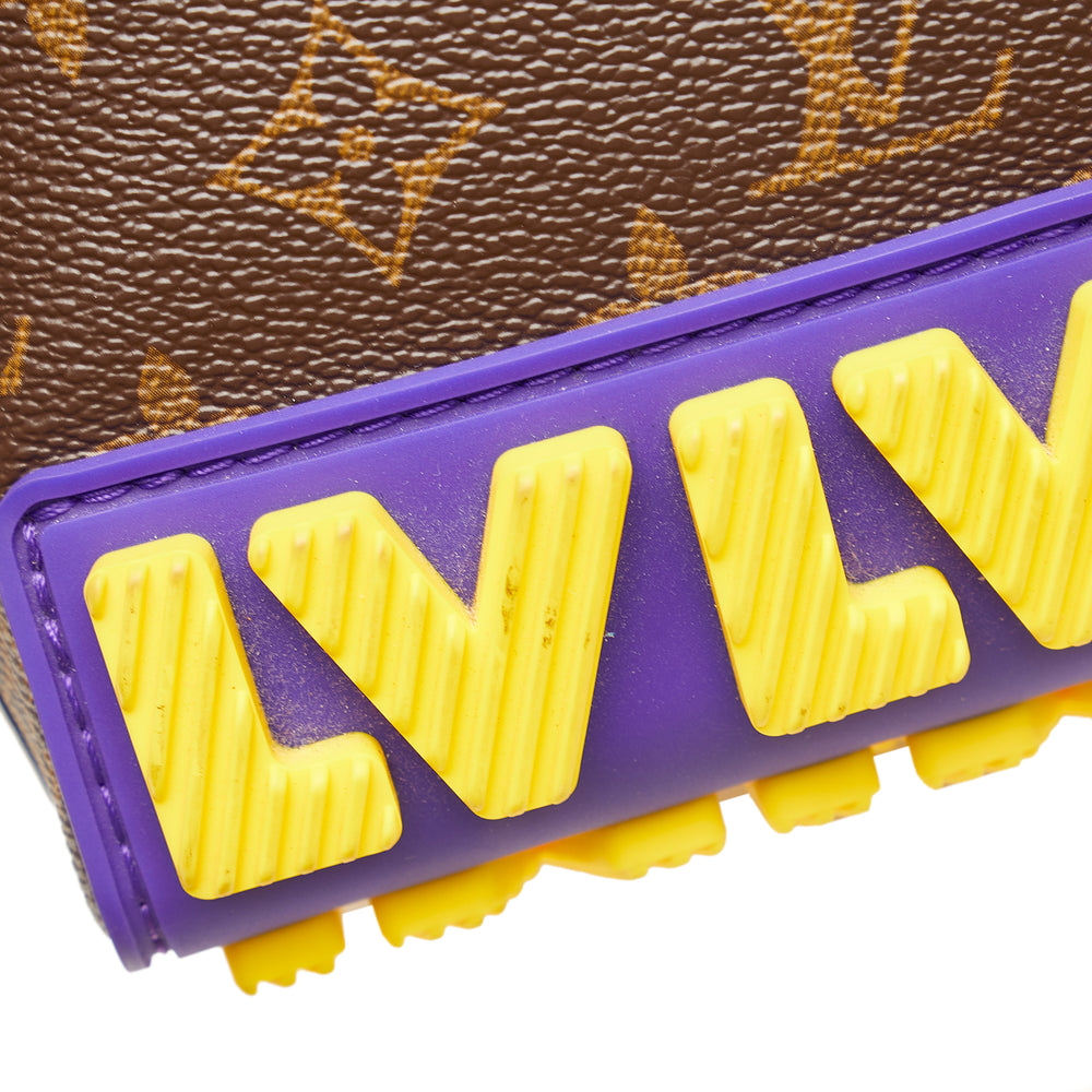 
            
                Load image into Gallery viewer, Louis Vuitton Monogram LV Rubber Cruiser Brown
            
        