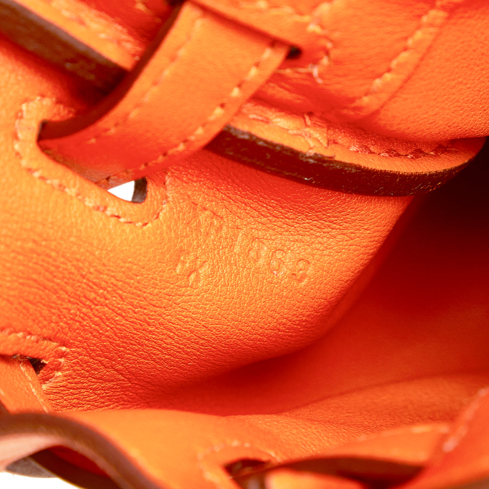 
            
                Load image into Gallery viewer, Hermès 2016 Swift Kelly Retourne 25 Orange
            
        
